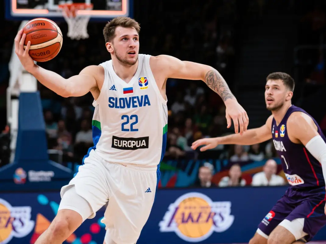 包含欧超杯今夜再迎强敌，洛杉矶湖人伤情更新，主帅态度：媒体盛赞，赛季目标并未改变的词条爱游戏官方网站